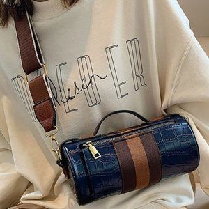 Croc Grain Barrel Bag